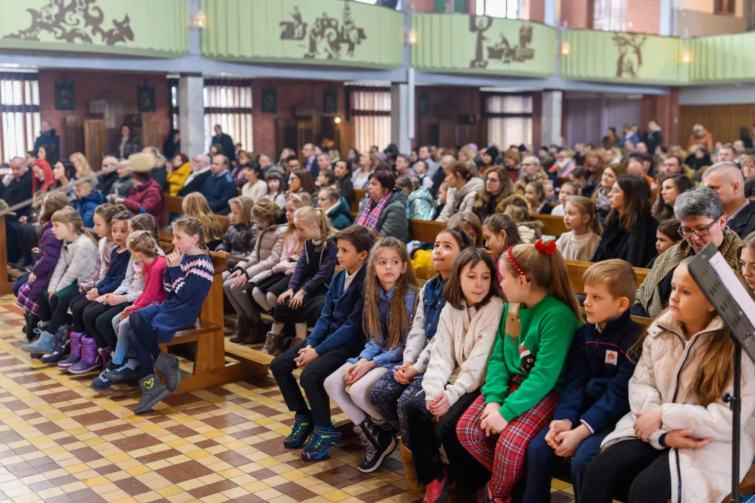 Spotkanie opłatkowe klas wczesnoszkolnych 