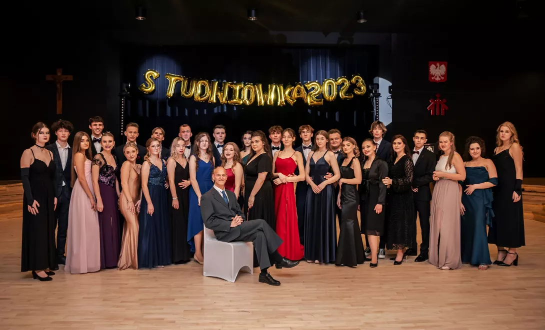 Studniówka 2023