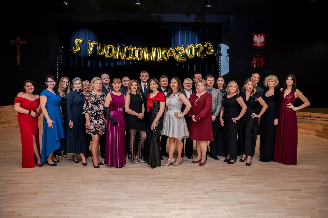 Studniówka 2023