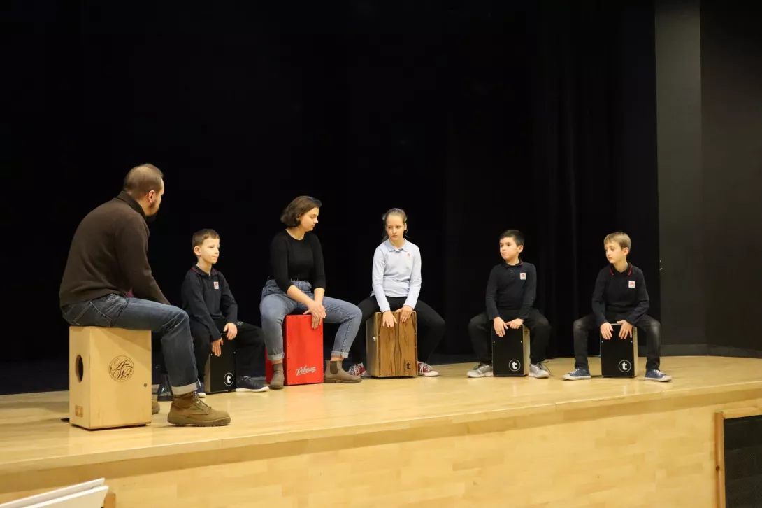 Popis Studium Muzycznego "Boskie Dźwięki"