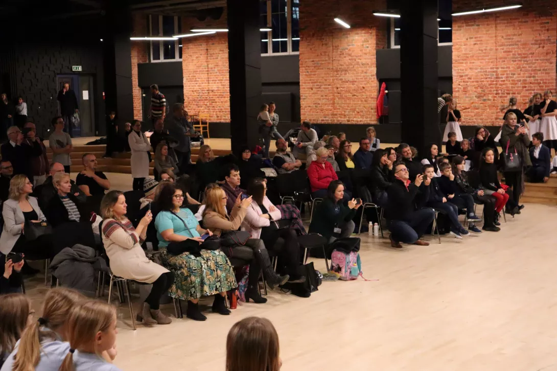 Popis Studium Muzycznego "Boskie Dźwięki"