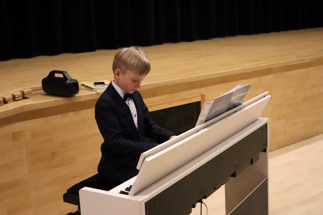 Popis Studium Muzycznego "Boskie Dźwięki"