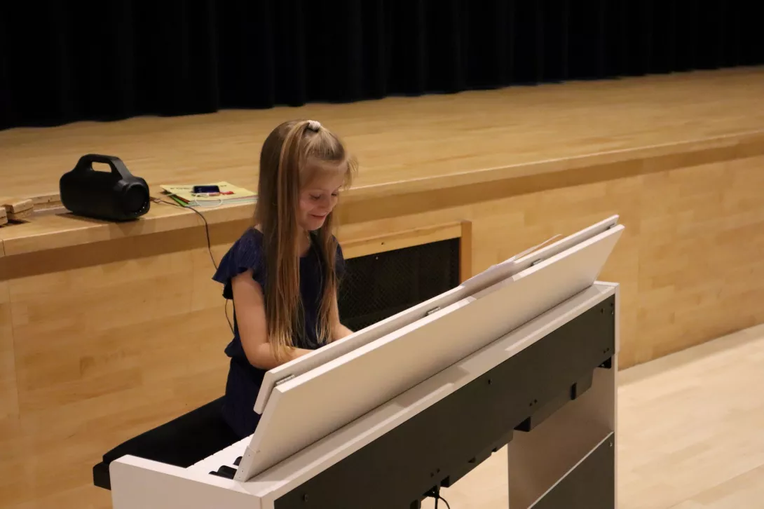 Popis Studium Muzycznego "Boskie Dźwięki"