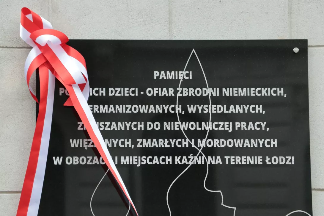 Odsłonięcie tablicy pamiątkowej poświęconej polskim dzieciom