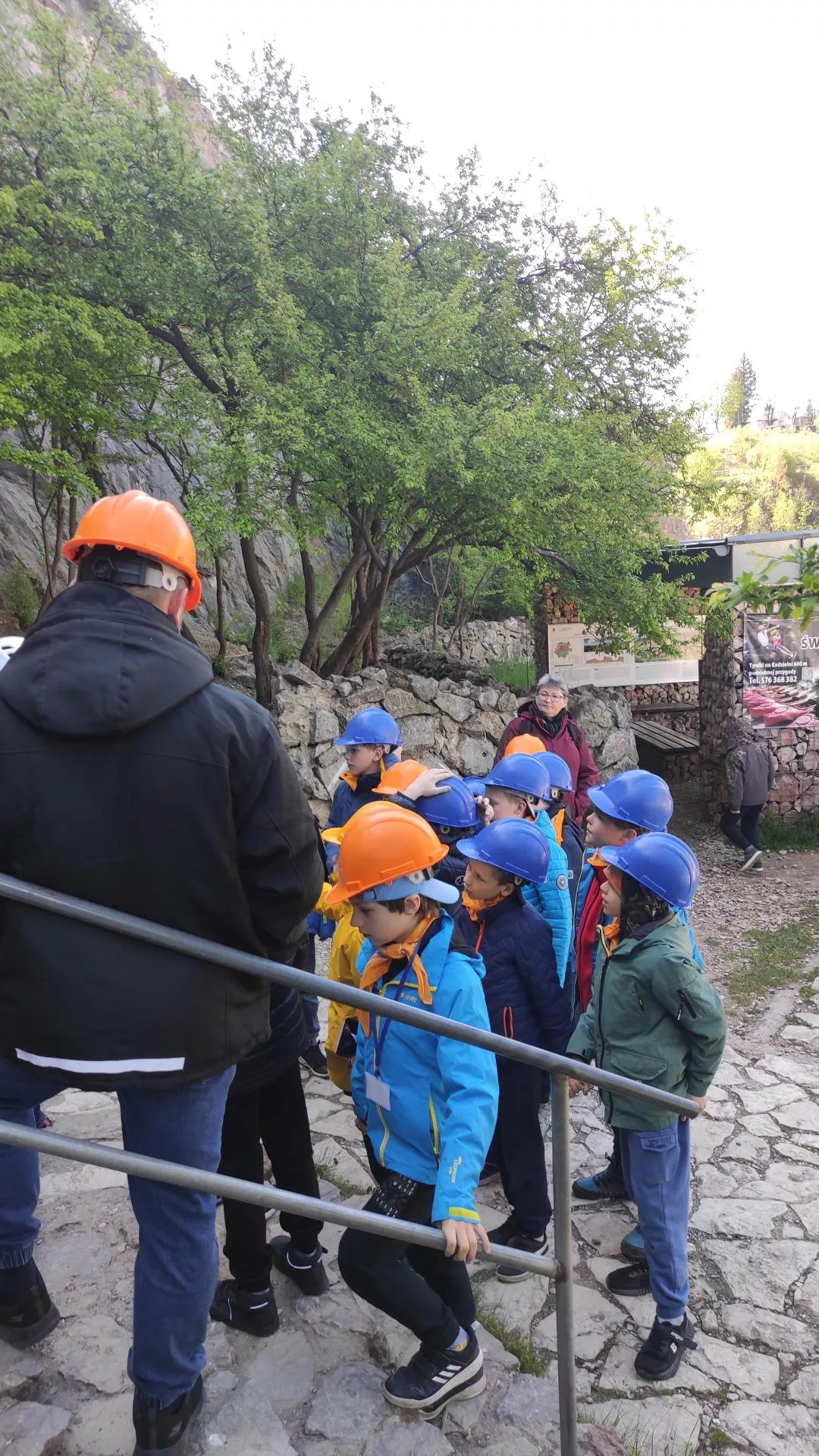 Wycieczka w Góry Świętokrzyskie klasy 2a i 2b SSP