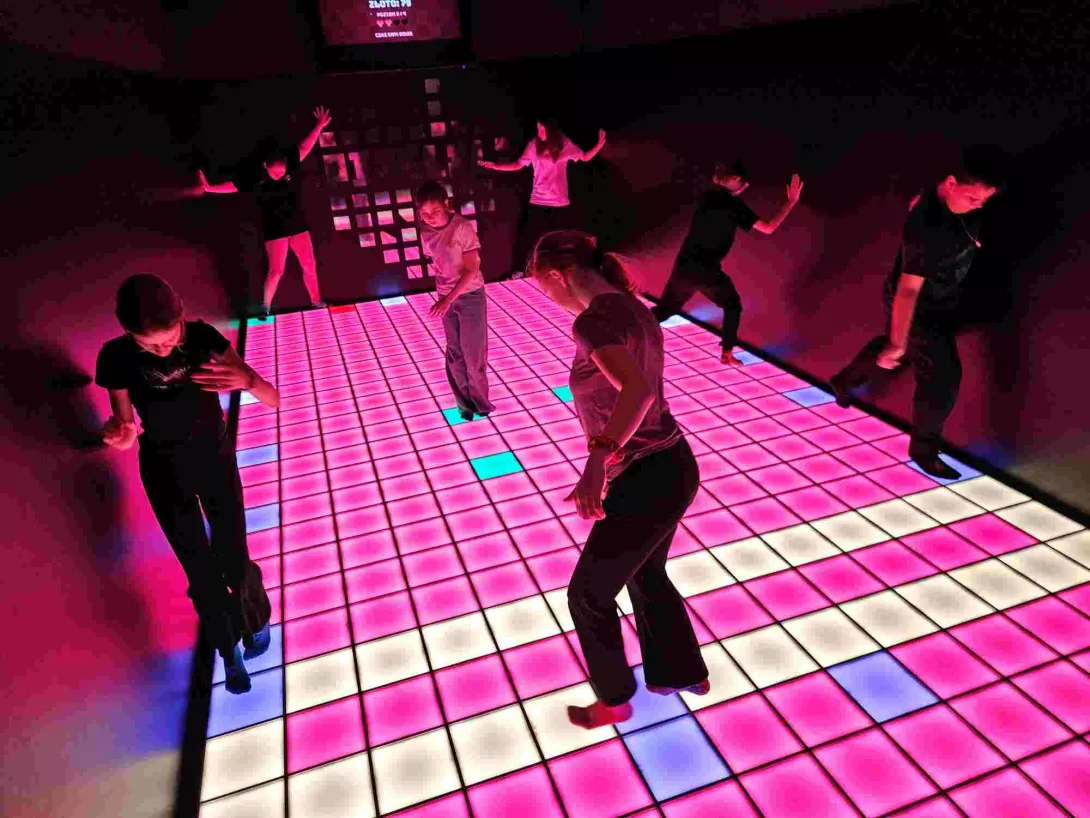 Uczniowie na zajęciach w PixelXL