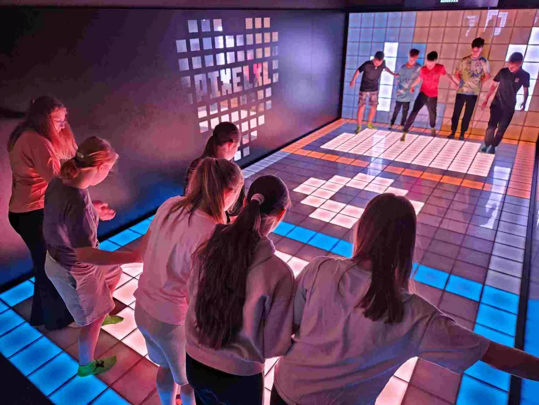 Uczniowie na zajęciach w PixelXL