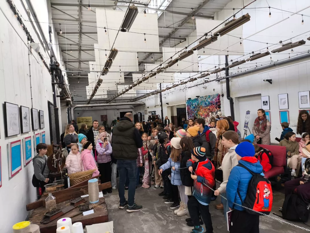 Spacer po Żyrardowie i zwiedzanie Muzeum Lniarstwa. 