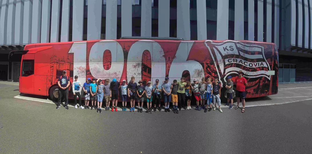 Wycieczka 4b do Krakowa, zwiedzanie stadionu Cracovii