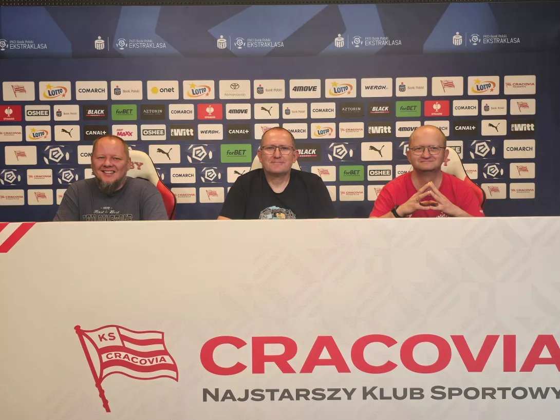Wycieczka 4b do Krakowa, zwiedzanie stadionu Cracovii