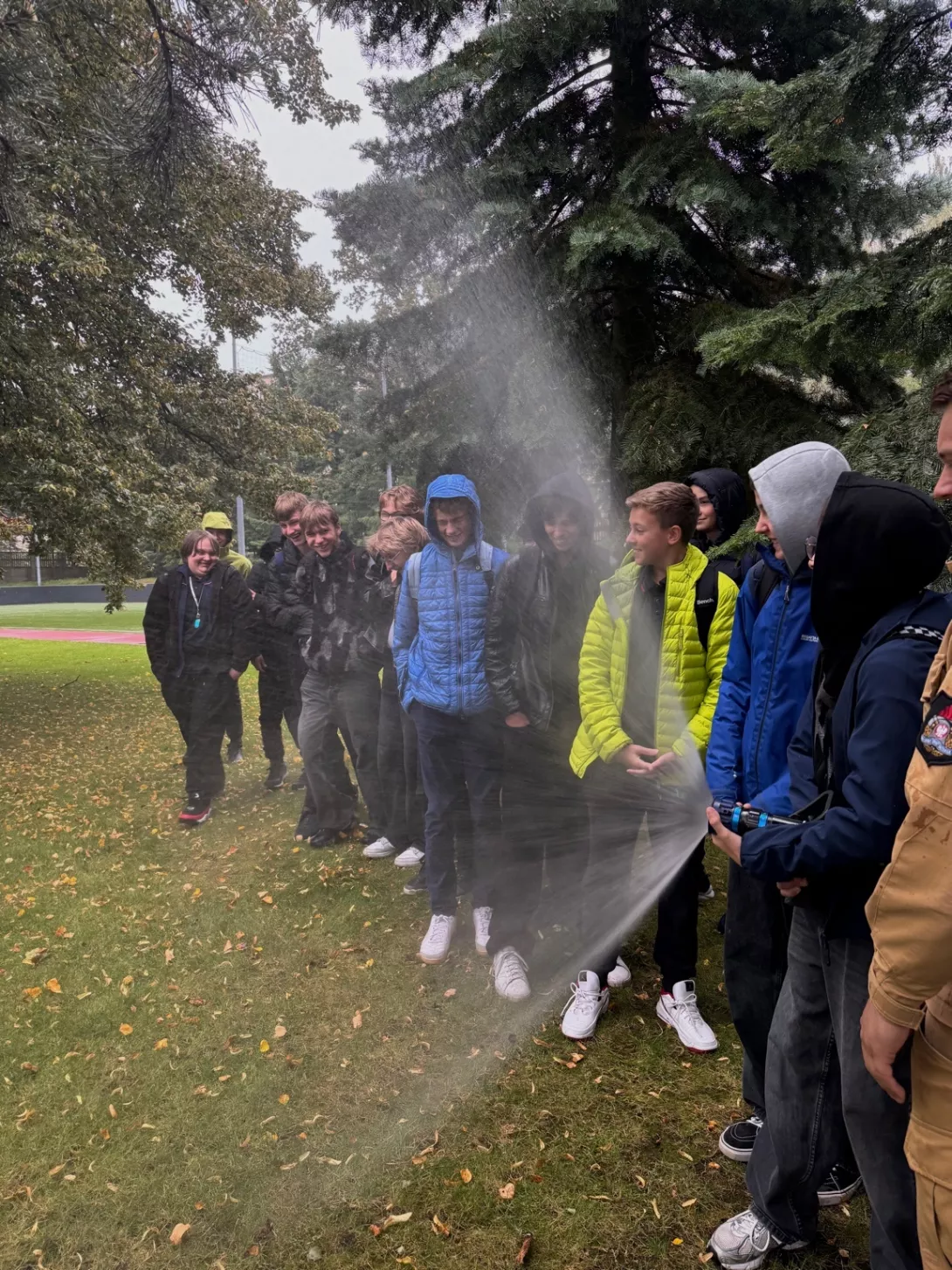 Praktyczne zajęcia ze sprzętem strażackim