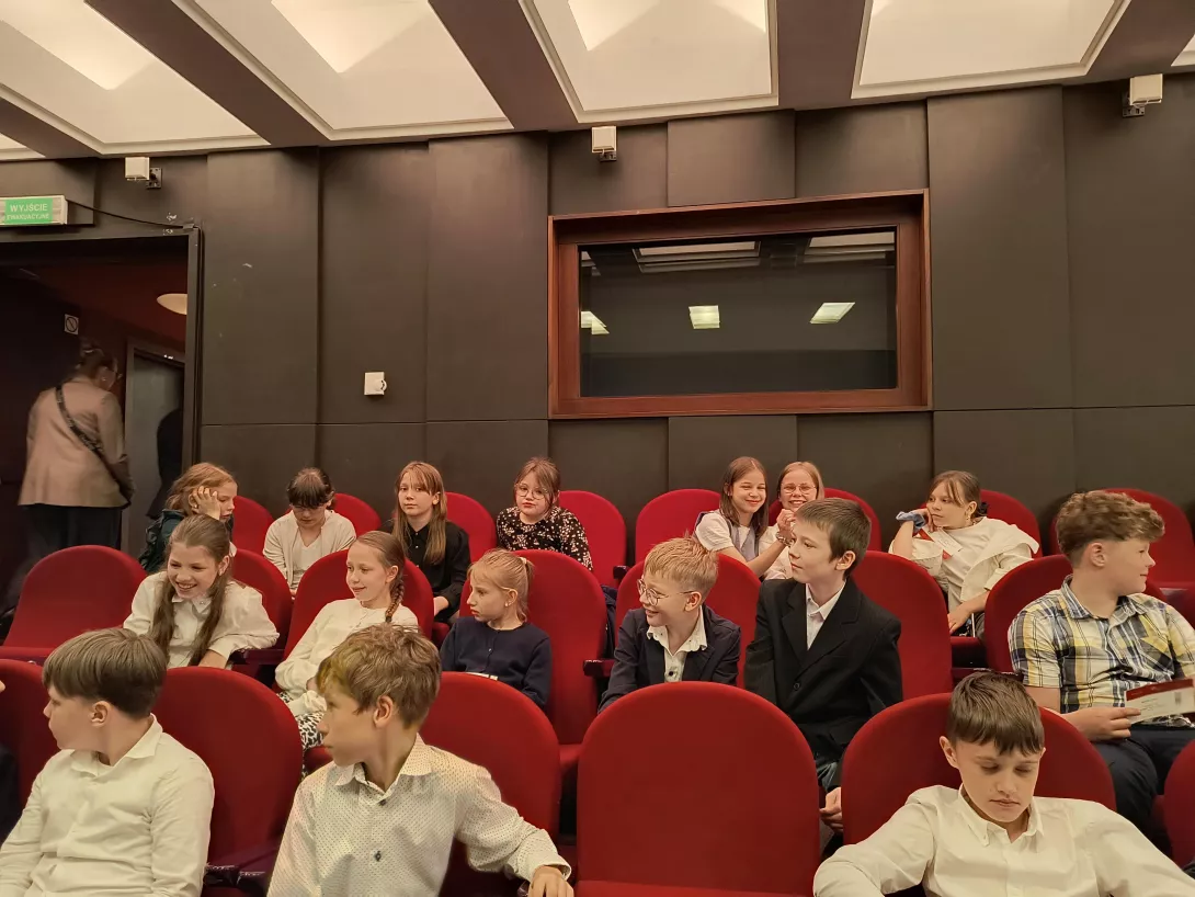 W Teatrze Wielkim w Łodzi, klasa 4a i 4b
