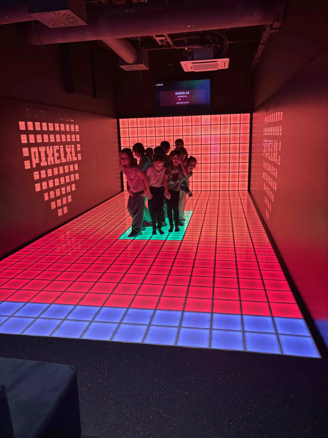 Maty taneczne w PIXEL XL