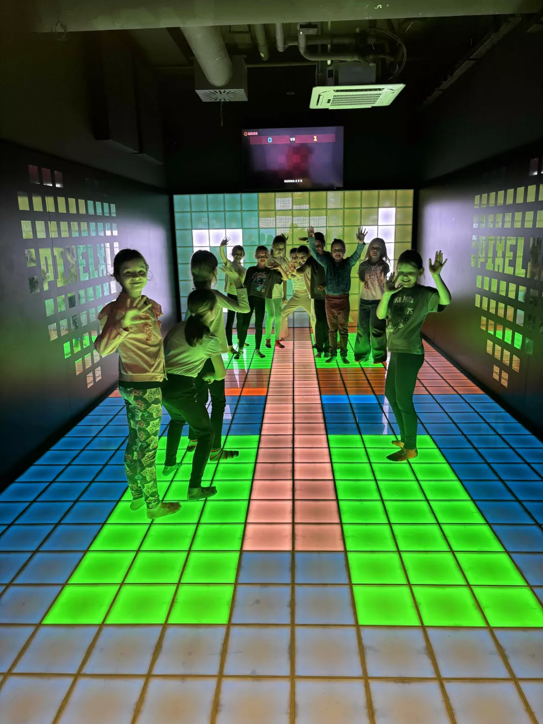 Maty taneczne w PIXEL XL