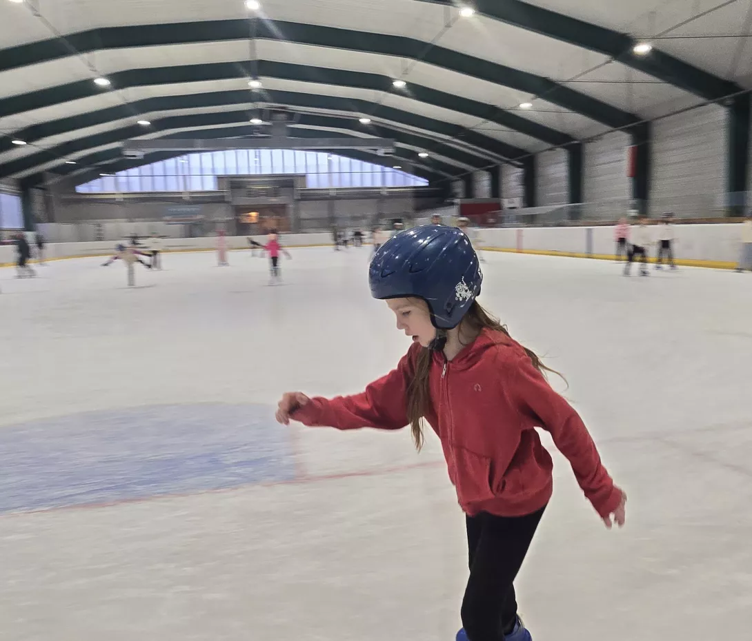 Wyjście na ślizgawkę klas piątych, foto. Jakub Fałek