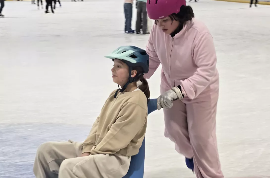 Wyjście na ślizgawkę klas piątych, foto. Jakub Fałek