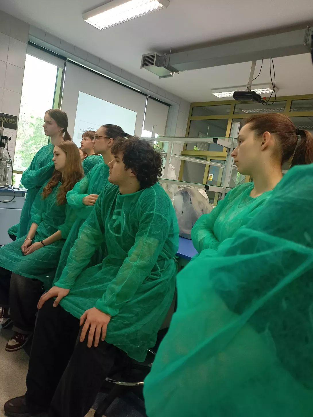 Warsztaty pt. monitoringu czystości mikrobiologicznej w miejscu pracy na PŁ