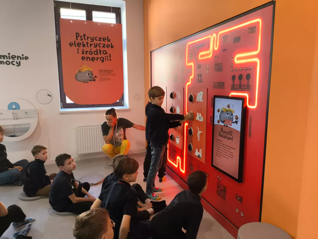 Klasa 3b w czasie zajęć ekologicznych w EkoCentrum.