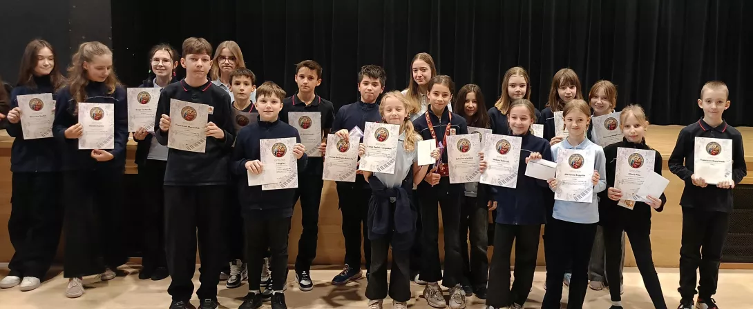 Ogłoszenie wyników Cecyliady dla klas 4-8 2025 w szkolnej auli