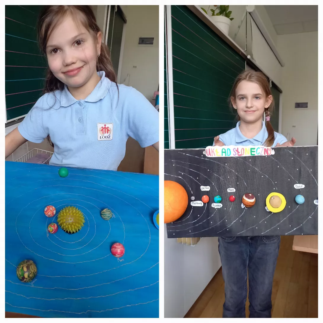 Uczennice klasy 3c prezentują swoje prace na temat Układu Słonecznego