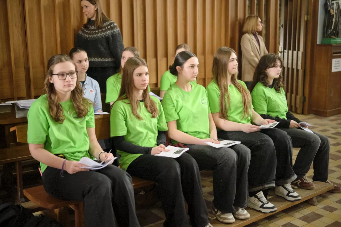 Animatorzy w charakterystycznych zielonych koszulkach. (fot. Amelia Szymańska)