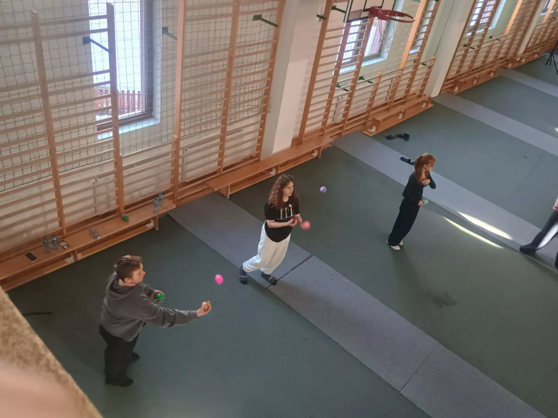 Praca warsztatowa w czasie Przeglądu Inicjatyw Teatralnych w Ostródzie. 