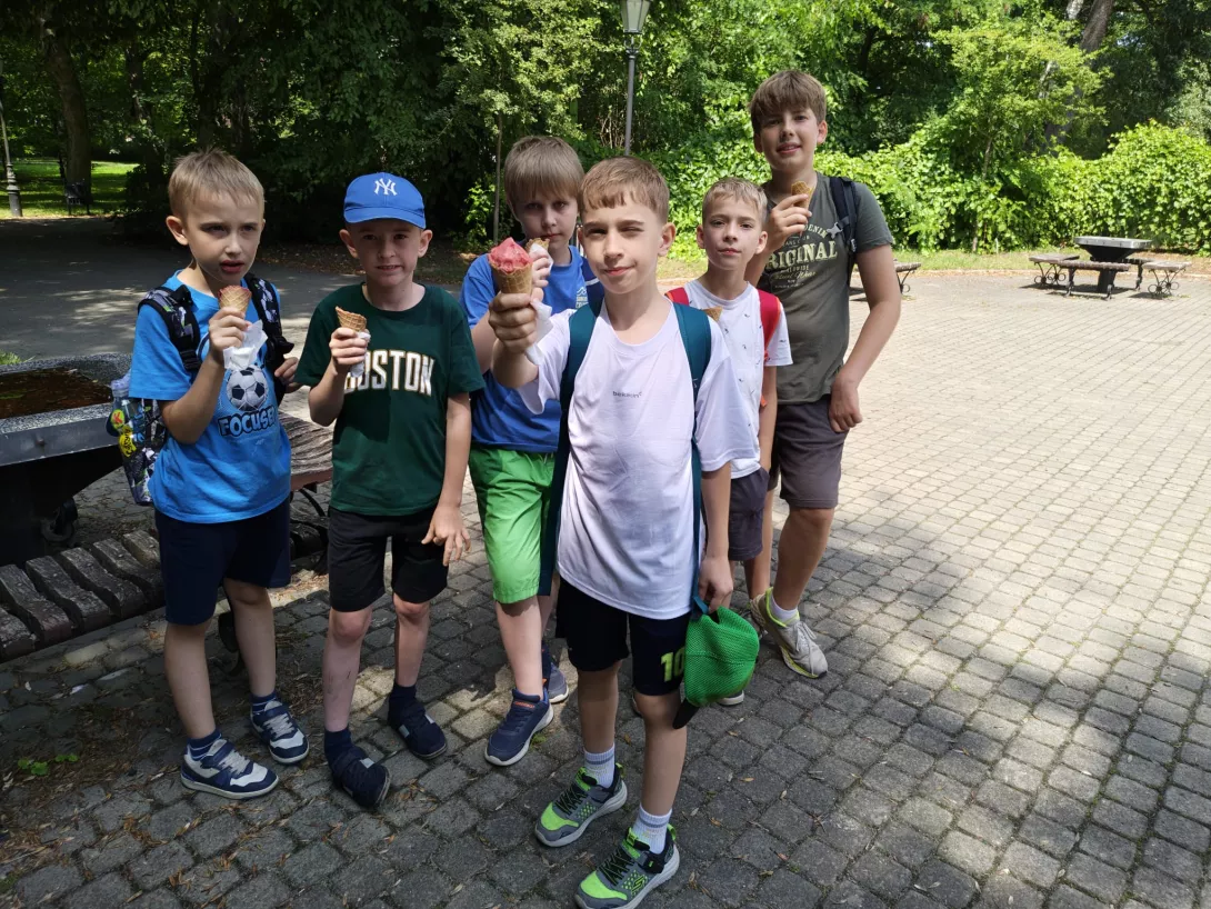 Uczestnicy III turnusu półkolonii SL Salos-Wodna podczas wycieczki w Muzeum Kinematografii (foto Sylwia Gajewska)