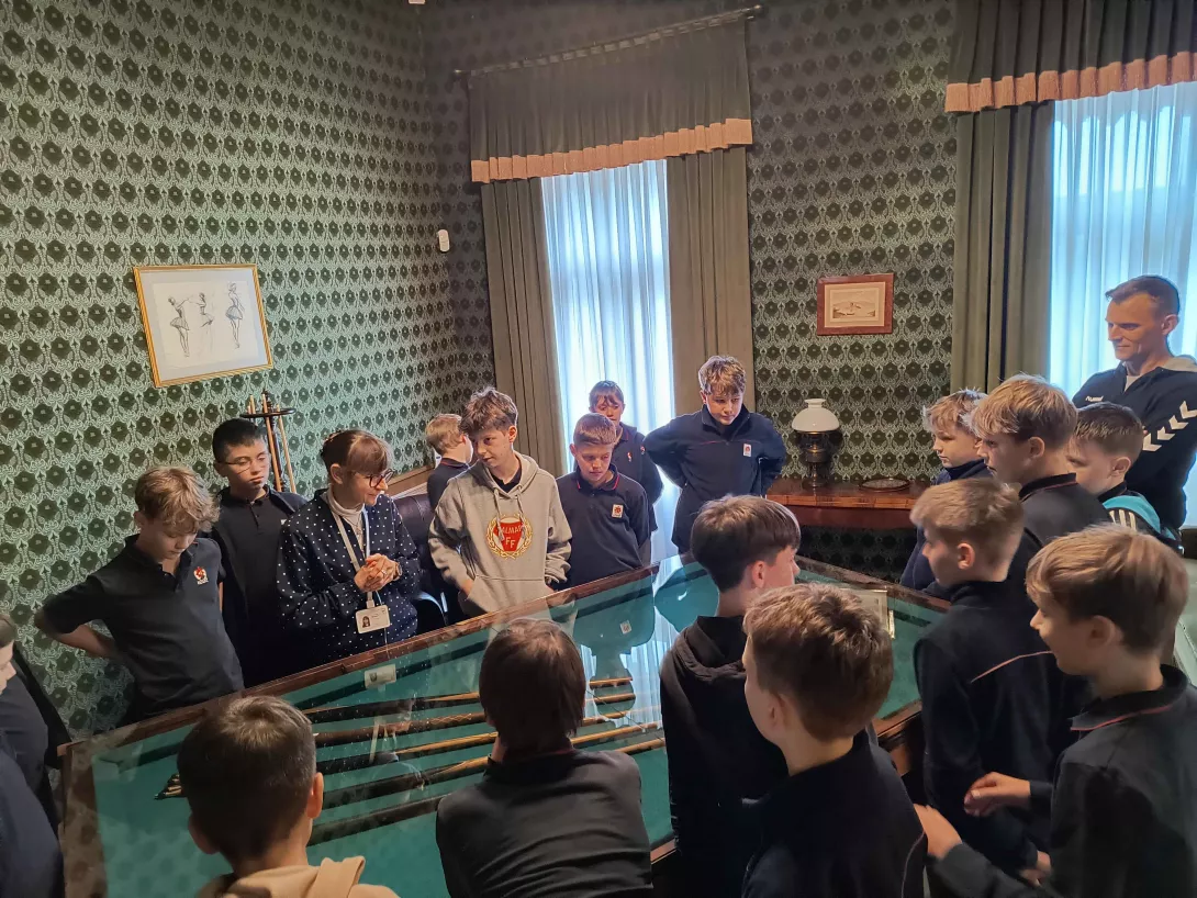 Wizyta uczniów klas piątych w Pałacu Poznańskiego