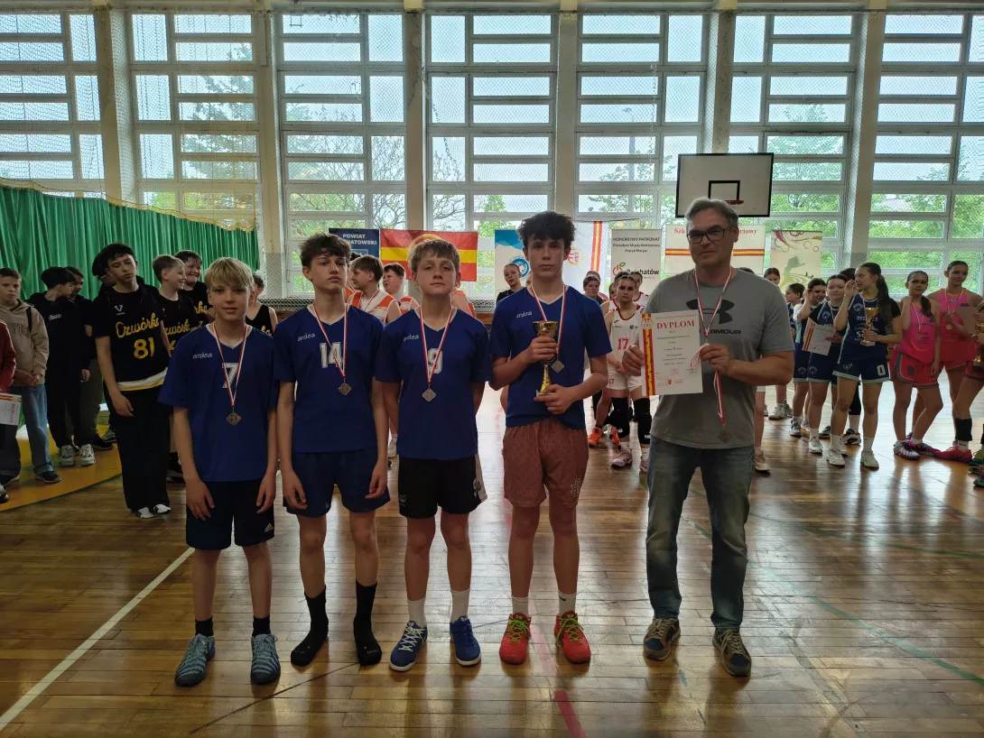 II Miejsce w Finale Województwa w Koszykówce 3 x 3 Igrzyska Dzieci kat. Chłopców