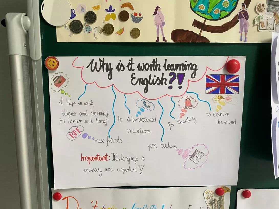 Plakat "Dlaczego warto uczyć się języka angielskiego?"