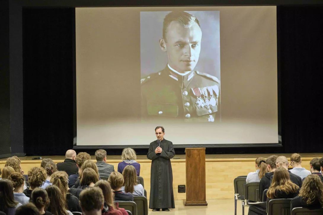 wprowadzanie Ks. Dyrektora